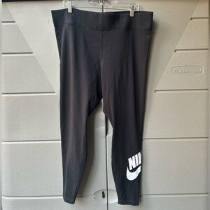 Nike - Women's Black Leggings